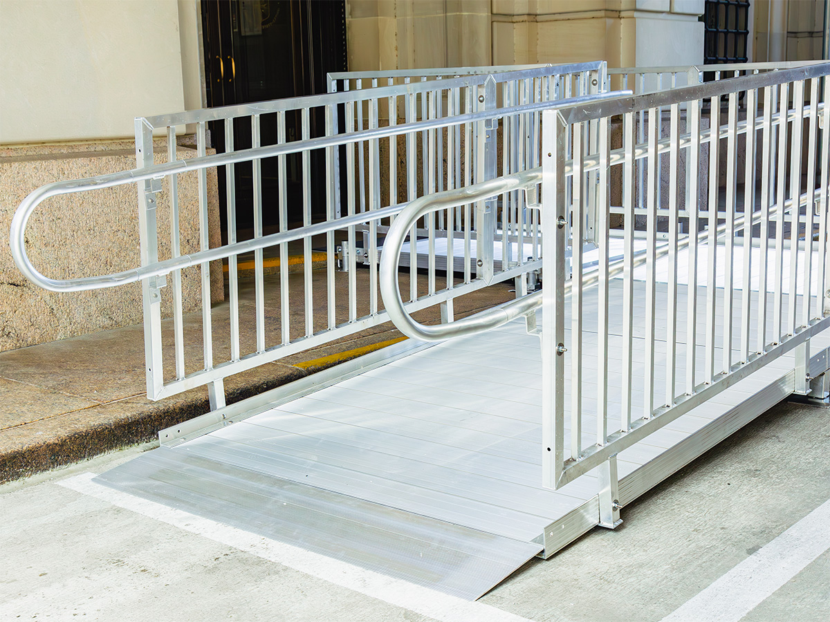 230718_15945-1200×900