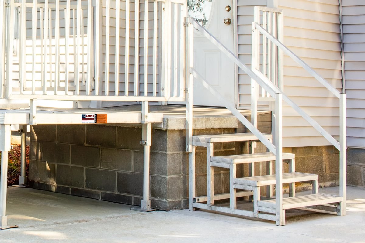 231002_0109 – Medium