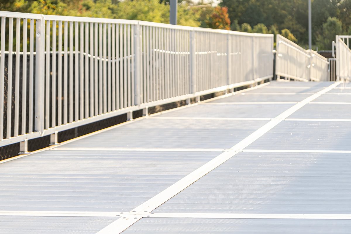 250917_6546 – Medium (1)